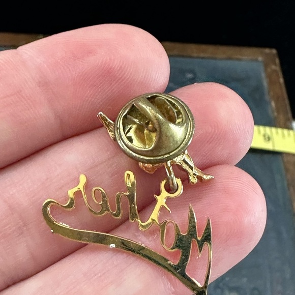 VINTAGE gold tone Mother pin - Picture 5 of 6